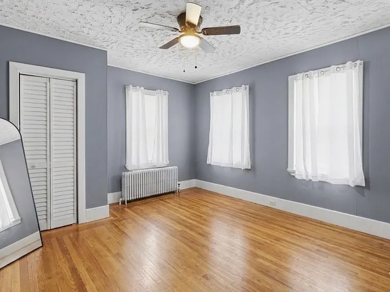 28 Borden St #1 — Photo 5