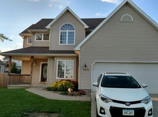 1915 Swan Ct, Norwalk, IA 50211