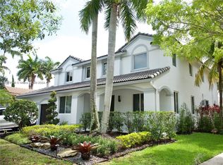 1655 Bunting Ln, Weston, FL 33327