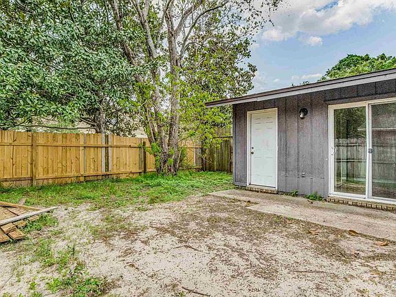 5th image of 3029 Cedarwood Village Ln