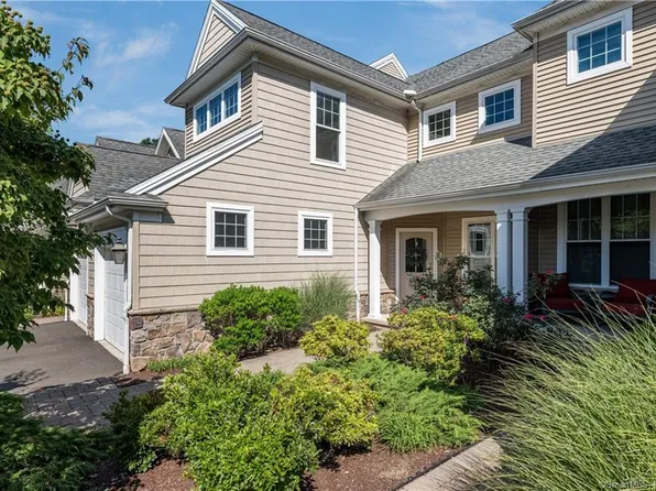 52 Bradford Walk, Farmington, CT 06032