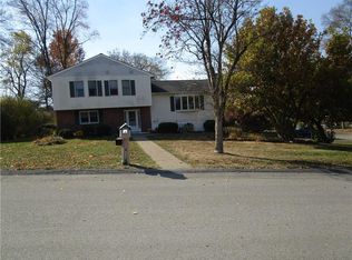 23 Daisy Ln, Wappingers Falls, NY 12590