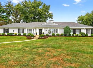 5 W Point Ln, Saint Louis, MO 63131