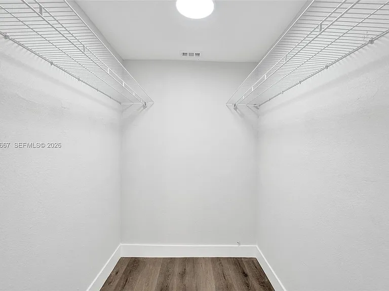 9540 NW 65th St #D8 — Photo 19