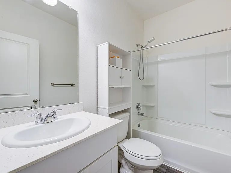 1005 Blue Beech Ln — Photo 6