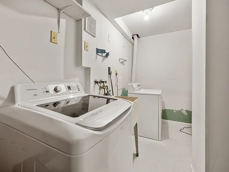8550 Blue Rock Ln — Photo 25