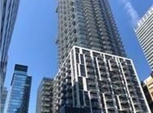 87 Peter St Unit 4002, Toronto, ON M5V 2G4