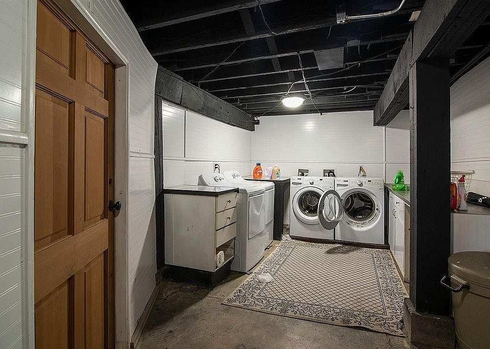 1st image of 3484 Vine St APT 1