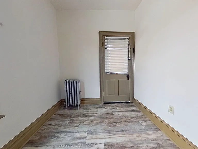 17 Park Ave — Photo 12