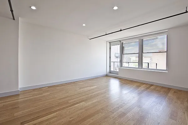 Rented by Bold New York | media 13