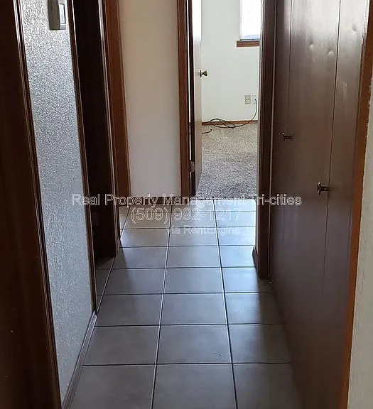 4311 Desert Pl — Photo 6
