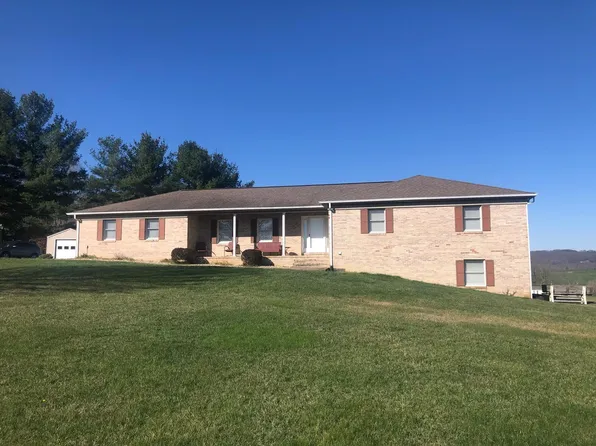 89 Meadowbrook Dr, Stuarts Draft, VA 24477