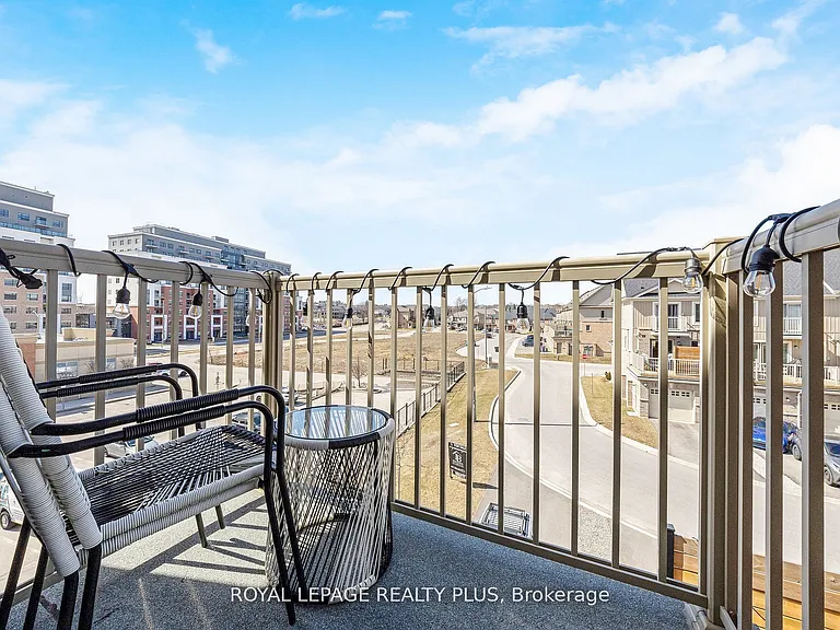 120 Watson Pkwy N #1 — Photo 20