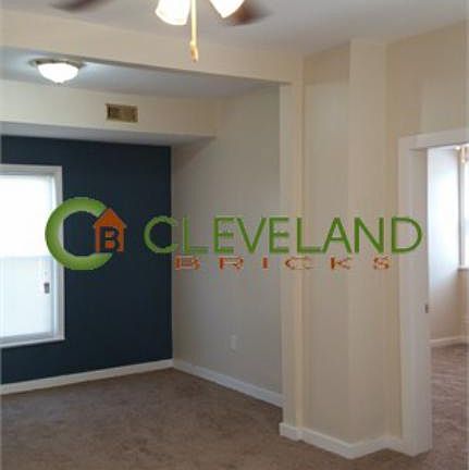 4th image of 2106 Walton Ave #1