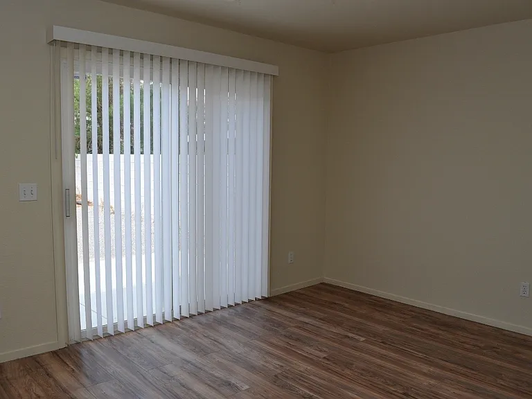 10137 Maidens Wreath Ct — Photo 7