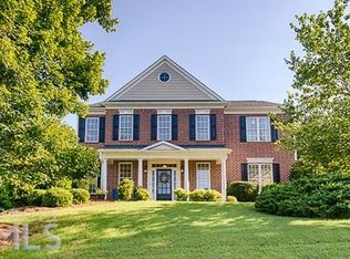 385 Ridgewood Dr, Fayetteville, GA 30215