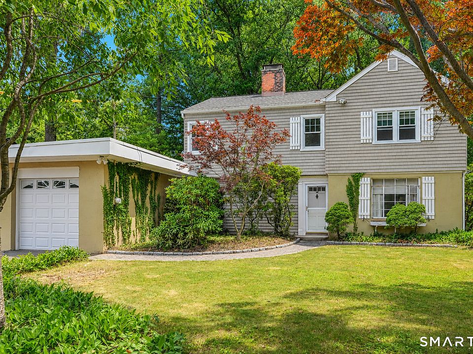 1st image of 39 Woodbine Circle