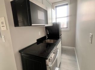 55 Burbank St APT 23, Boston, MA 02115