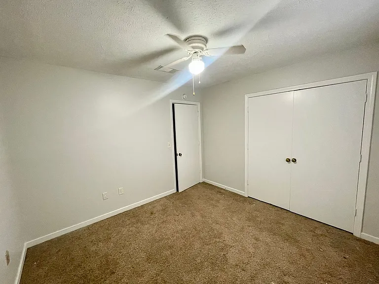 176 Bellegrove Cir — Photo 10