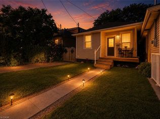 41 Biggar Ave, Hamilton, ON L8L3Z3
