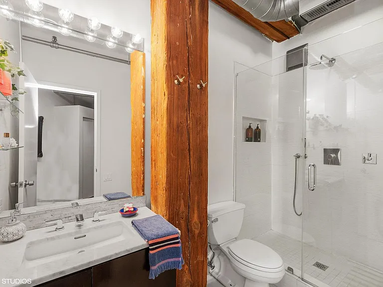 225 W Huron St #207 — Photo 14