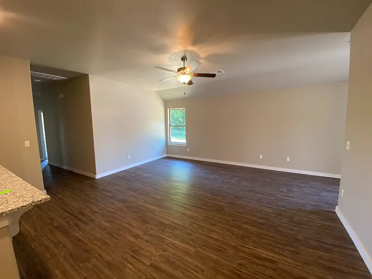 5202 Oakwood Villas Ct — Photo 3