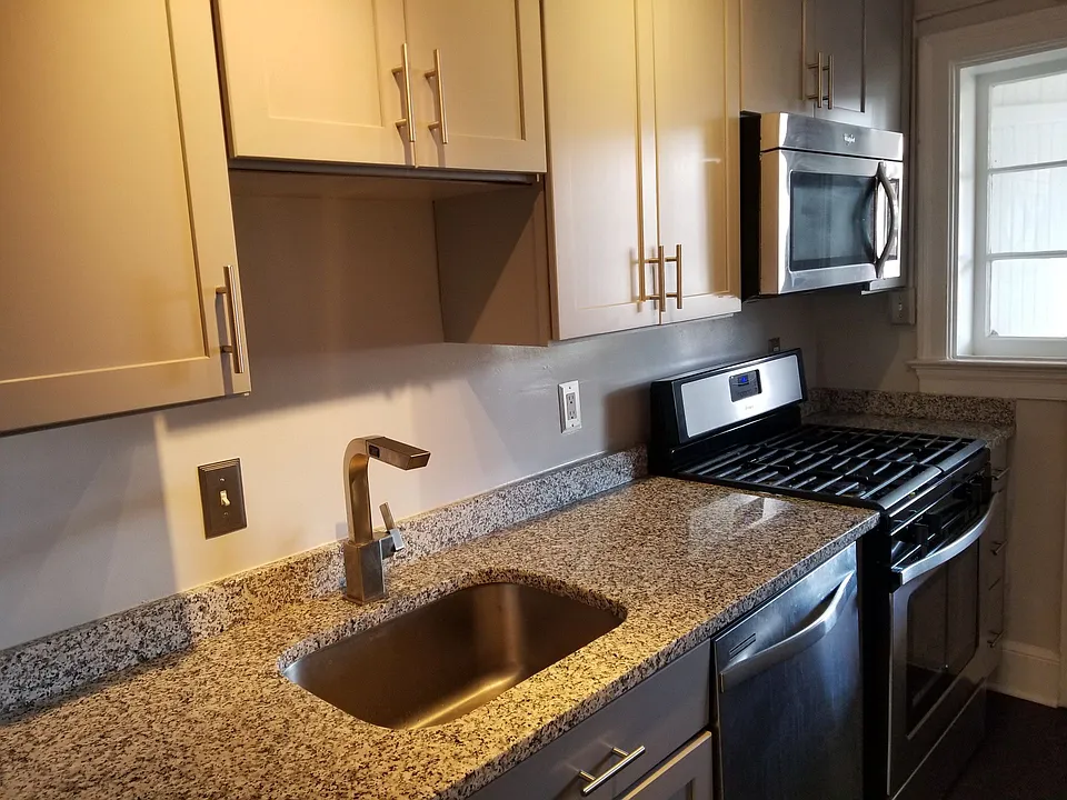 Mount Vernon Ave Apartments