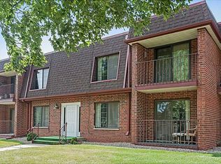 403 Crimson Dr NE APT 25, Cedar Rapids, IA 52402