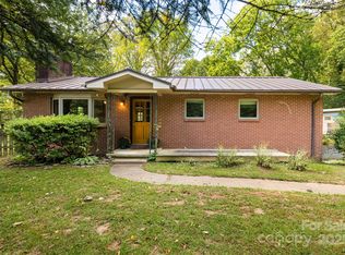 40 Governors View Rd, Asheville, NC 28805