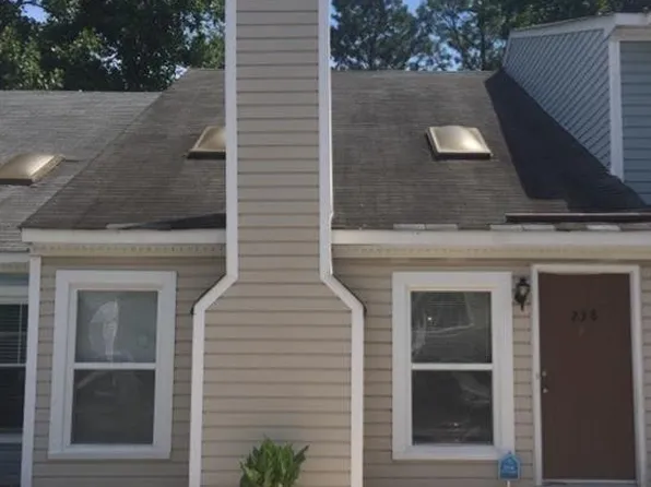 238 Susan Constant Dr, Newport News, VA 23608