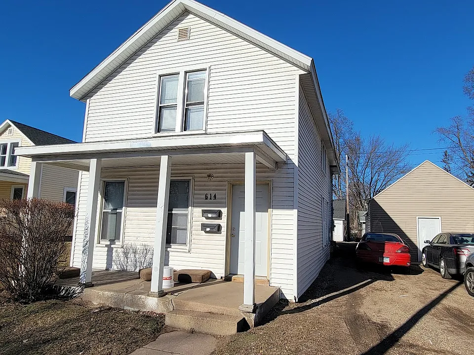 614 Water St #1/2