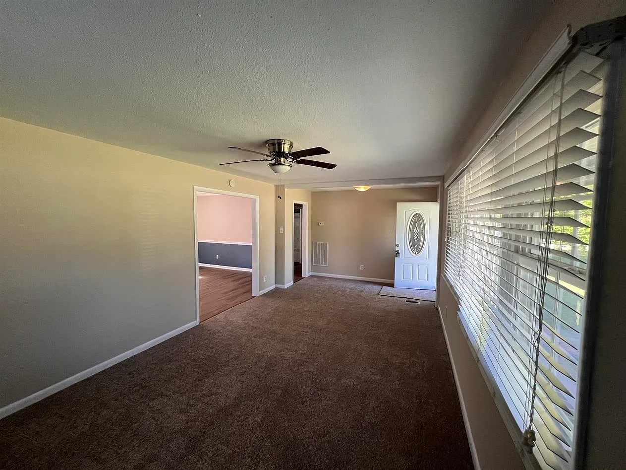 405 Brite Ave — Photo 3