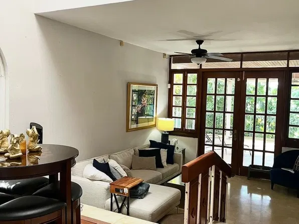 C9 Avenida Alejandrino, Guaynabo, PR 00969