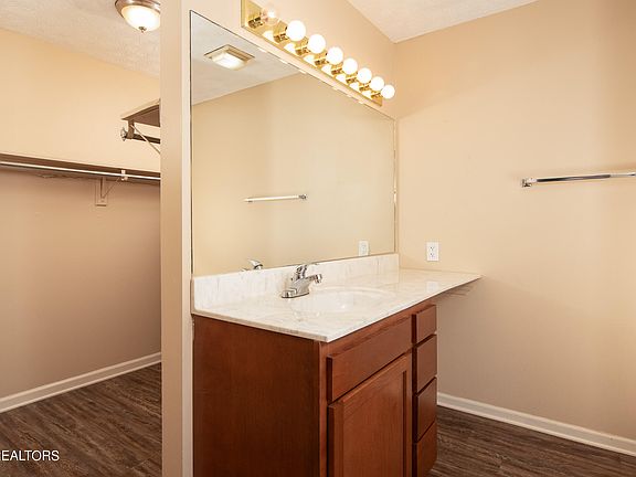 5th image of 8600 Olde Colony Trl APT 100