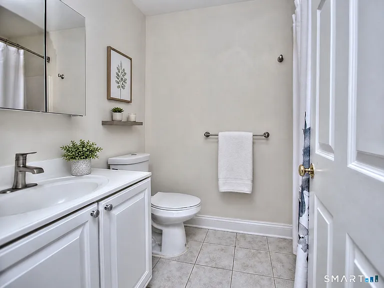 39 Maple Tree Ave #52 — Photo 15