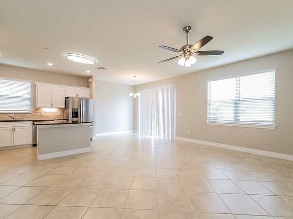 3rd image of 1761 Cayman Cove Cir