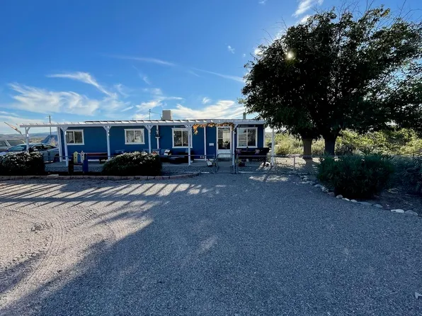 302 Trout Rd, Elephant Butte, NM 87935