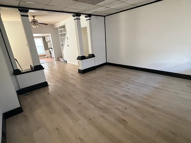 449 Race St — Photo 2