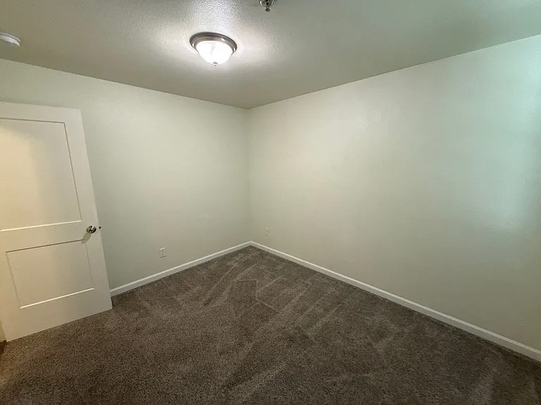 200 Railroad Ave #8 — Photo 19