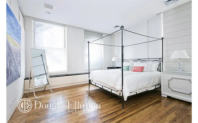 Sold by Douglas Elliman | media 6