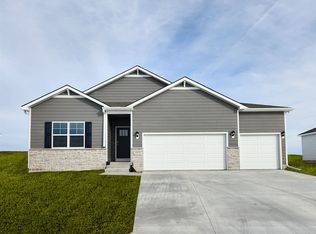8707 Alexandra Rd, Omaha, NE 68157