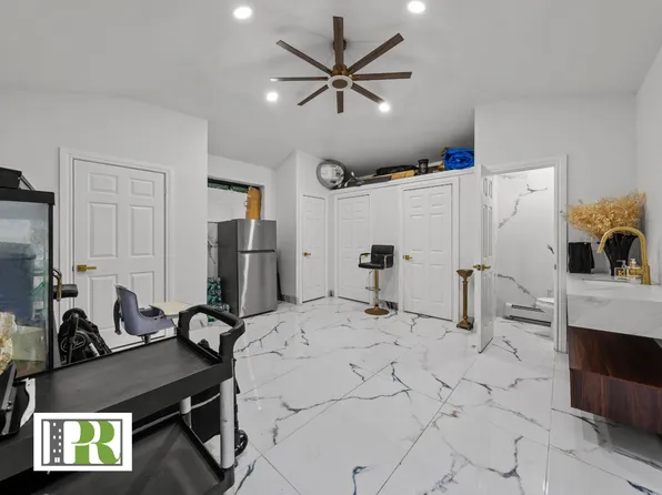 1024 East 26th Street image 11 of 16