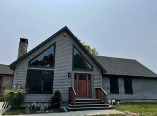 265 NW Corner Rd, North Stonington, CT 06359