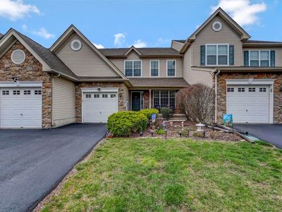 1765 Big Ridge Dr, East Stroudsburg, PA, 18302
