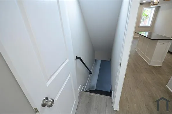518 Greenwich St — Photo 12