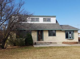 504 S 5th St, Leoti, KS 67861