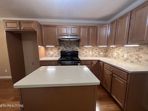 5th image of 2323 Sentell Dr