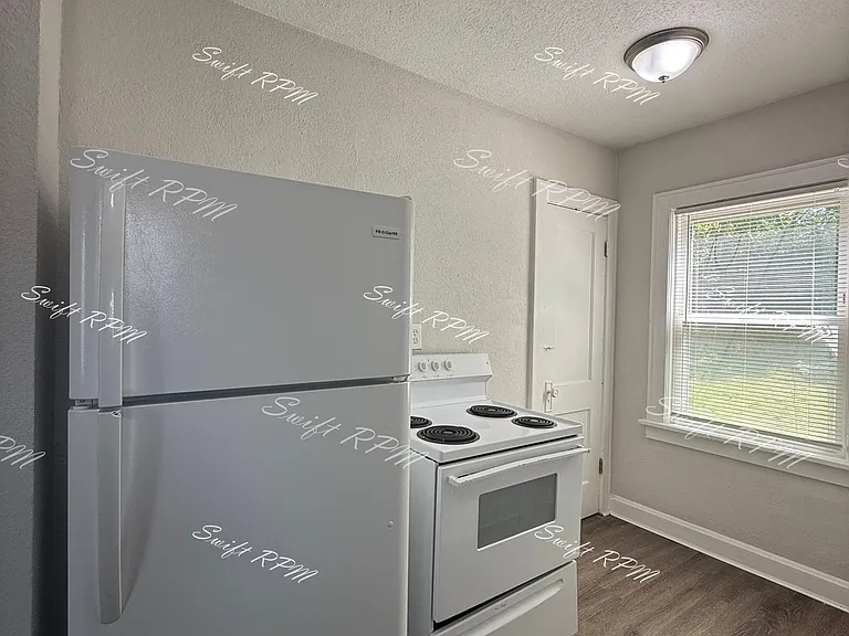 3811 Monroe Ave — Photo 7