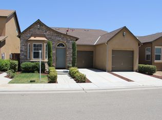 1539 N Dara Ave, Clovis, CA 93619