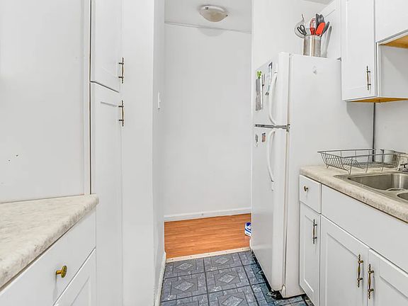 3rd image of 6171 N Sheridan Rd APT 1804
